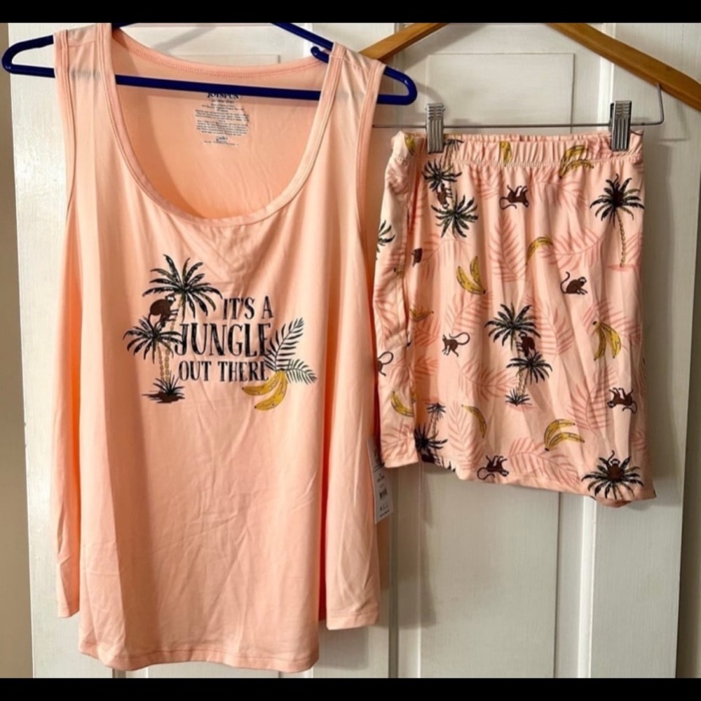 Secret Treasures Pink Tropical Pajama Set
